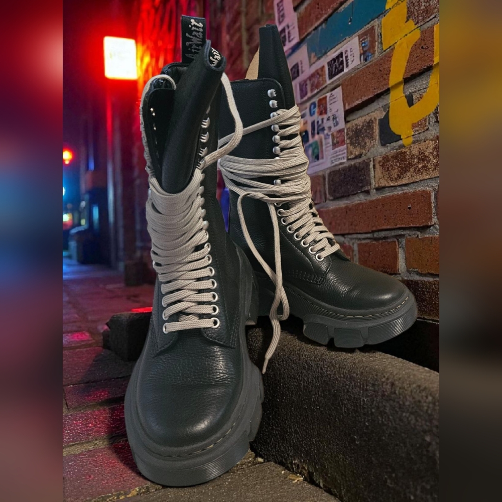NIB!!! ITS TRUE!! RICK OWENS X DR MARTENS SZ 7 FOR WOMEN 6 FOR MEN